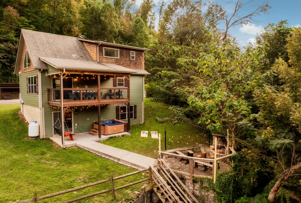 The cabin from the rear, with its covered deck above the garden